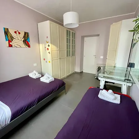 Privatehouseinrome Apartment Rom